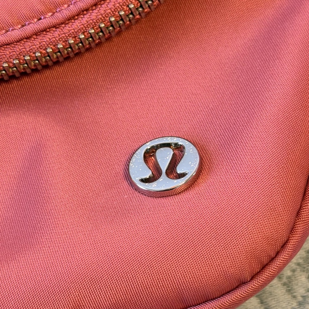 LULULEMON All Night Festival Bag 5L Cherry Tint - Picture 2 of 15